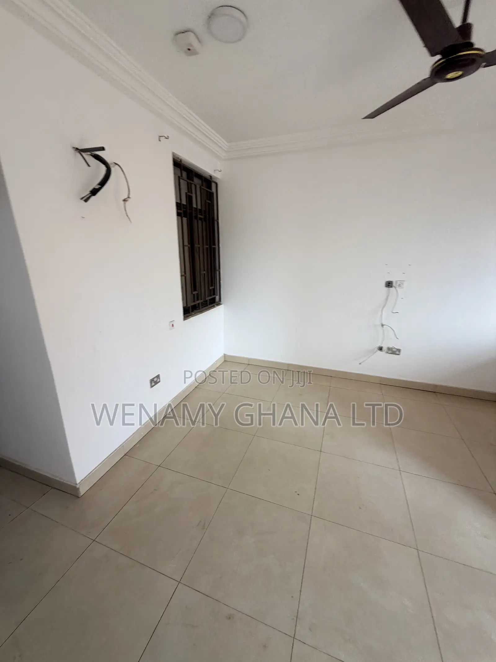 2bdrm Apartment in Community 25 Palace for rent