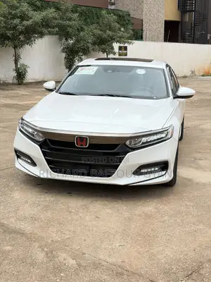Honda Accord Sport (2.0L 4cyl Turbo 6M) 2019 White