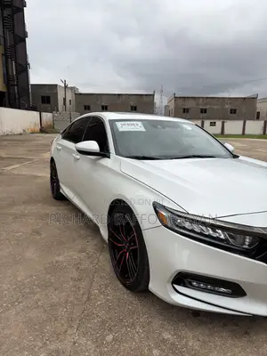 Honda Accord Sport (2.0L 4cyl Turbo 6M) 2019 White