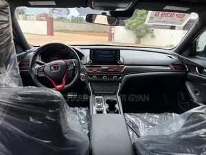 Honda Accord Sport (2.0L 4cyl Turbo 6M) 2019 White