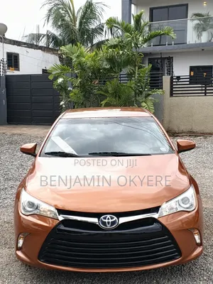 Toyota Camry 2015 Gold