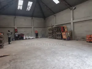 Warehouse for Rent at Abinkyi