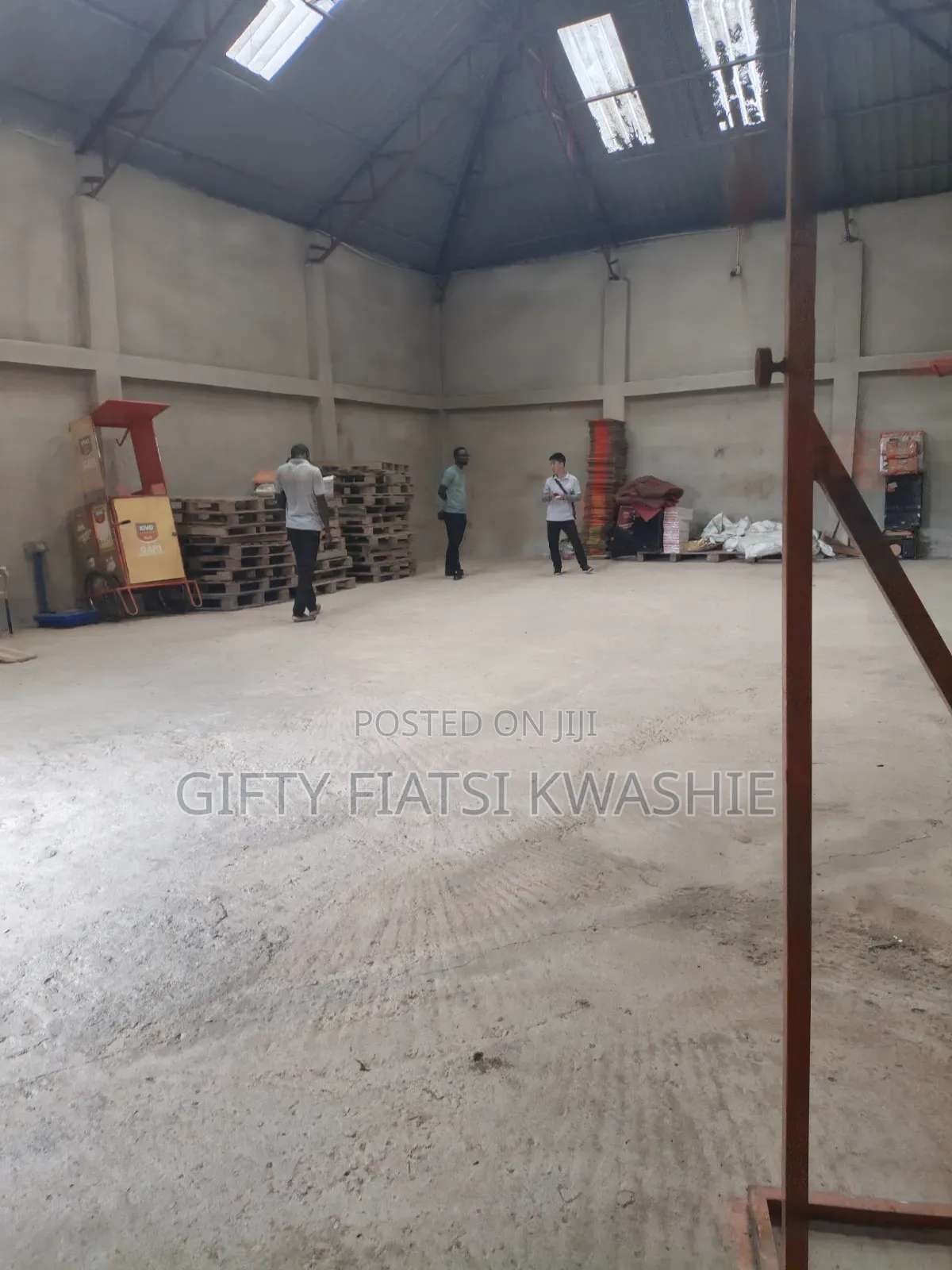 Warehouse for Rent at Abinkyi