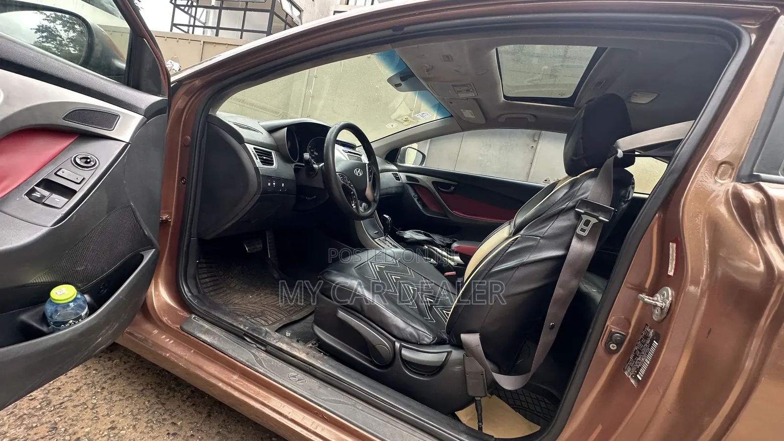 Hyundai Elantra SE Coupe FWD (1.8L 4cyl 6A) 2013 Brown