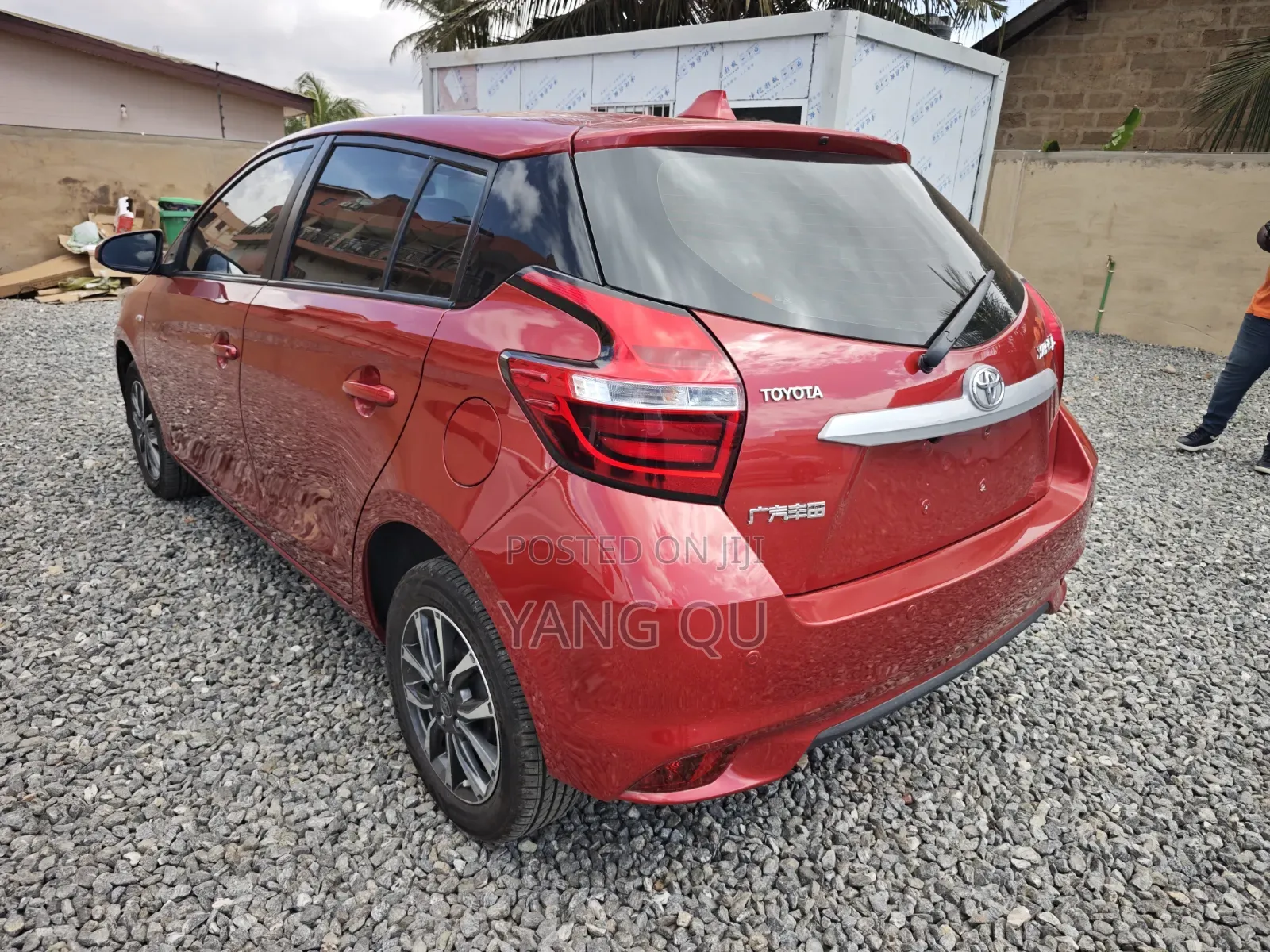 Toyota Yaris 1.5 Sedan XLE 2020 Red