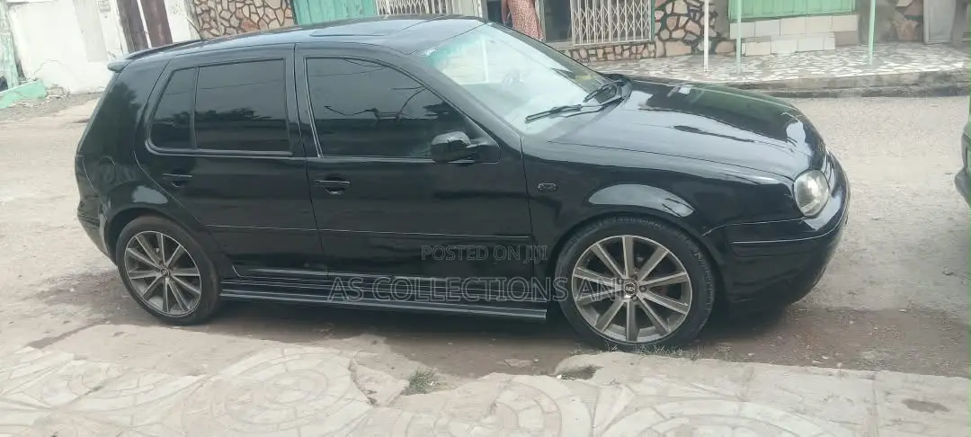 Volkswagen Golf 2000 Black