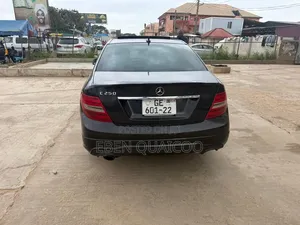 Mercedes-Benz C250 2012 Black