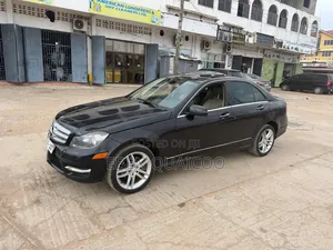 Mercedes-Benz C250 2012 Black