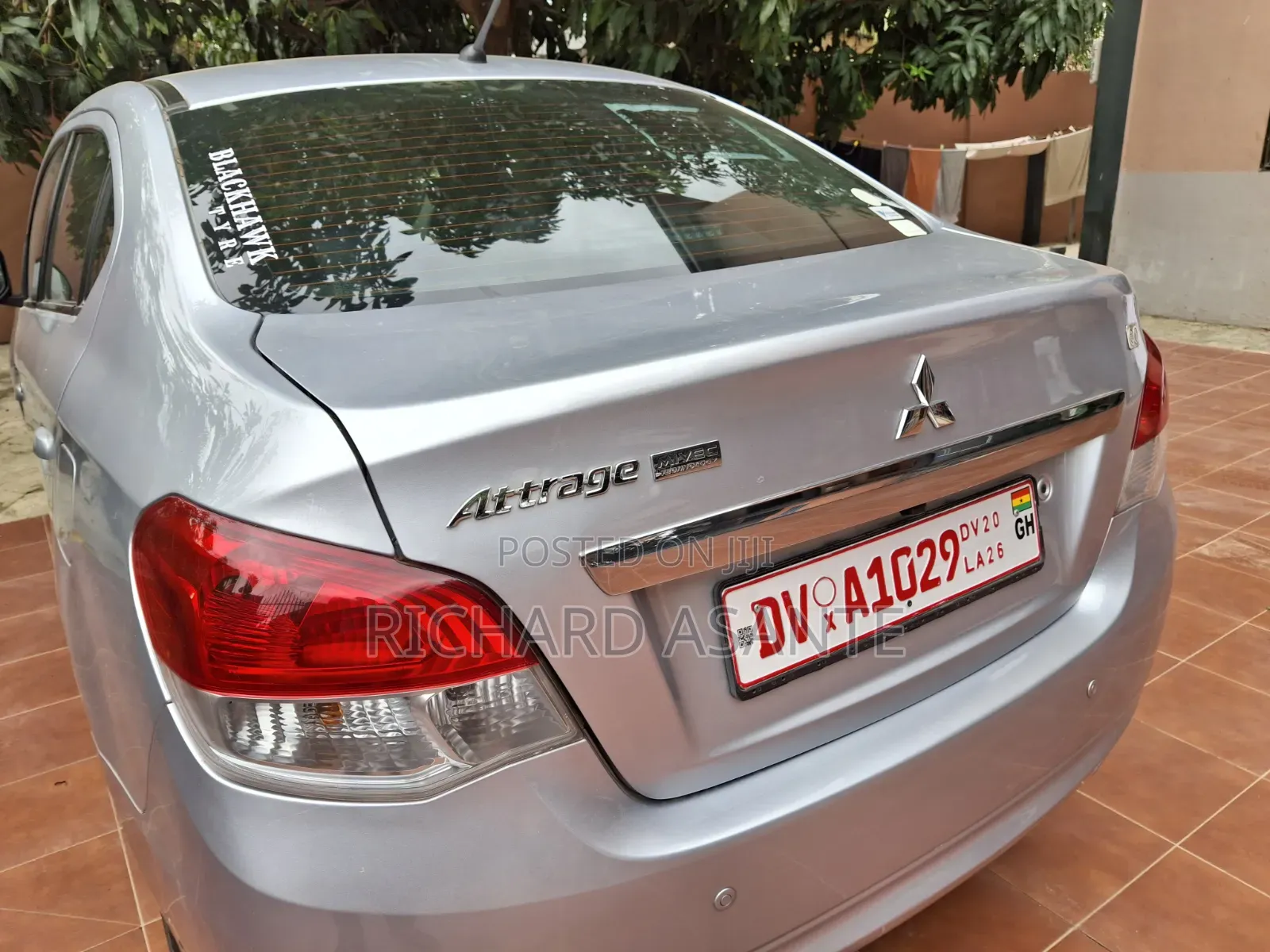 Mitsubishi Attrage 2016 Silver