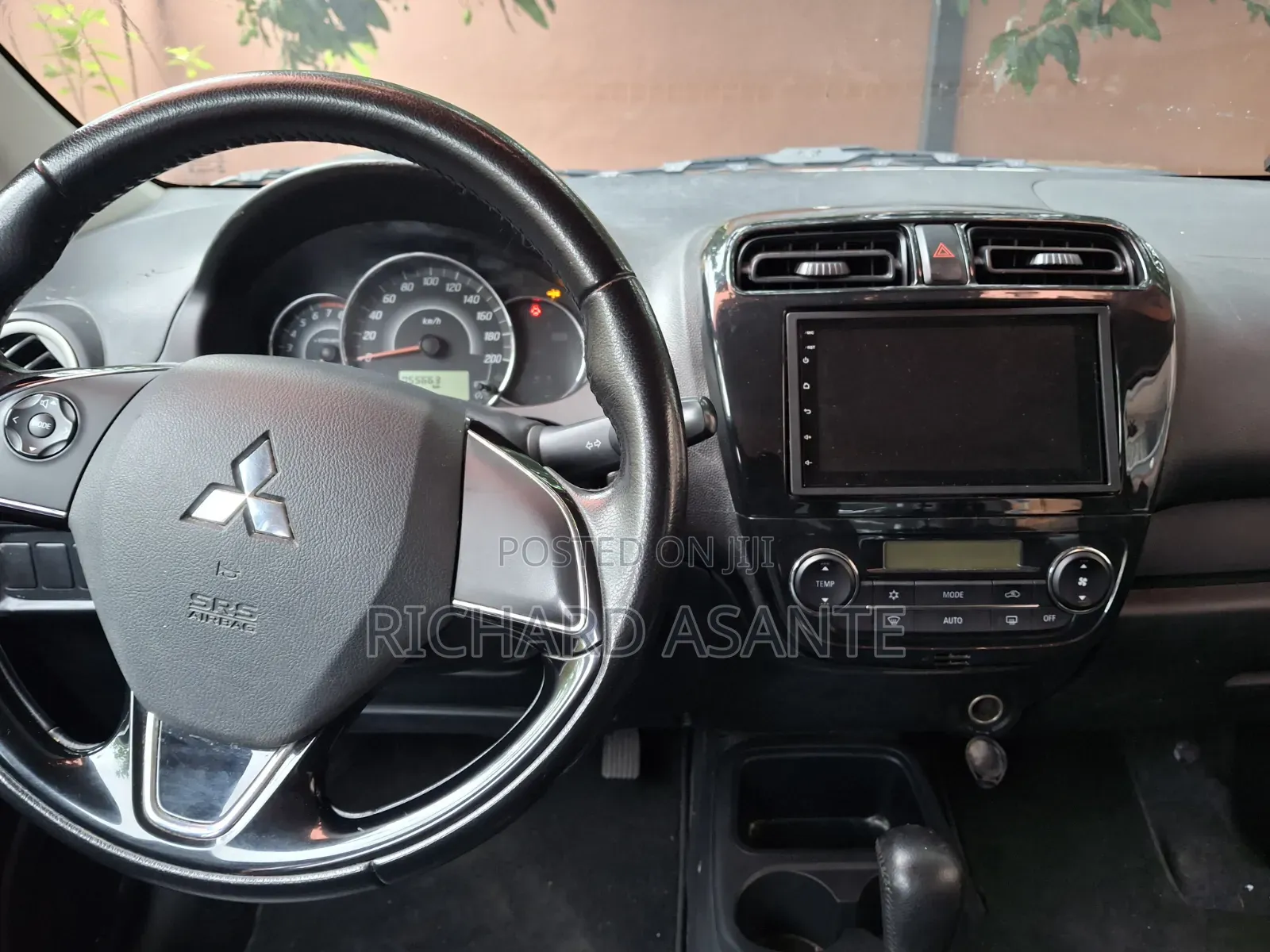 Mitsubishi Attrage 2016 Silver
