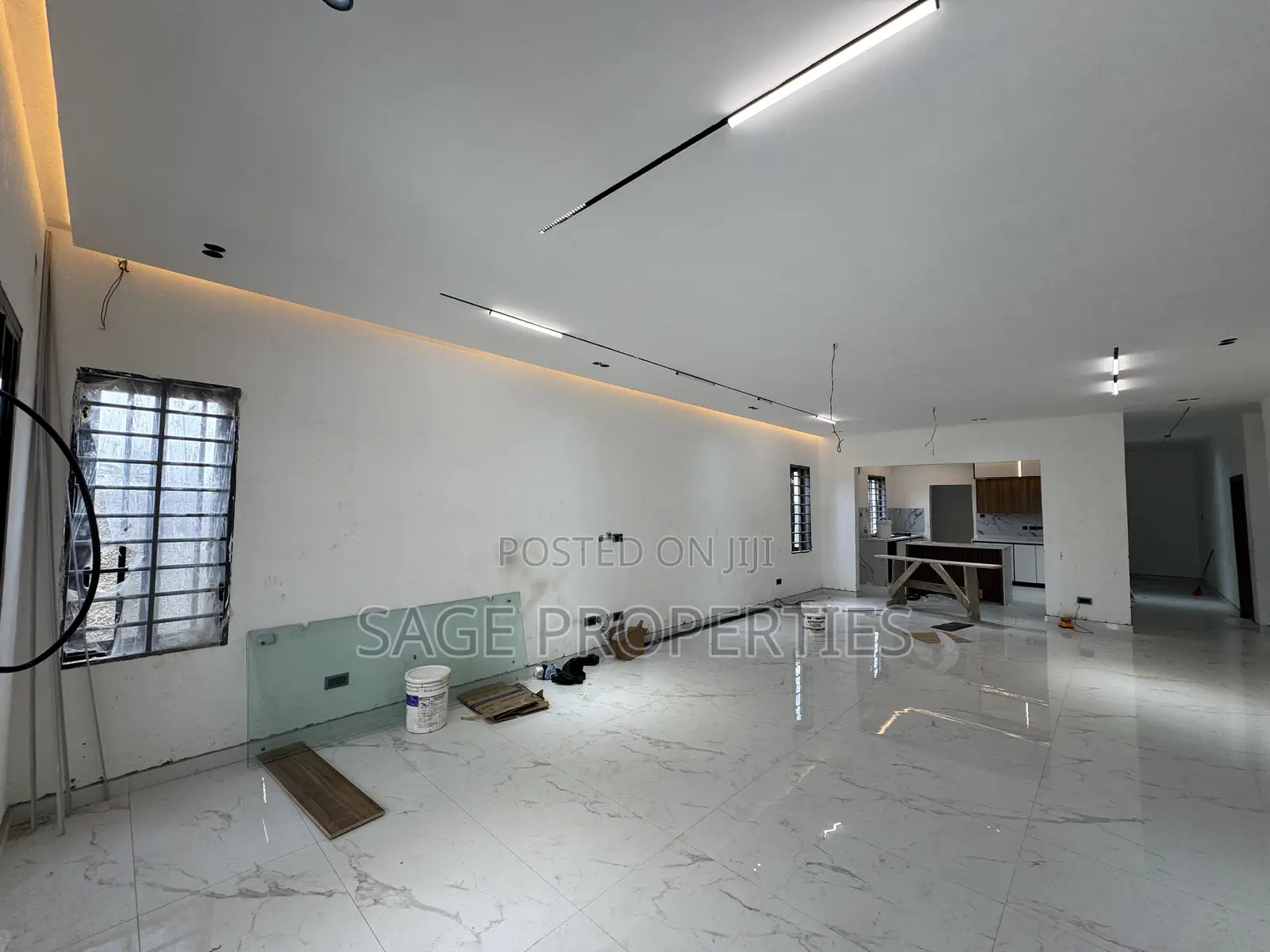 3bdrm House in Lake Side Estate for sale