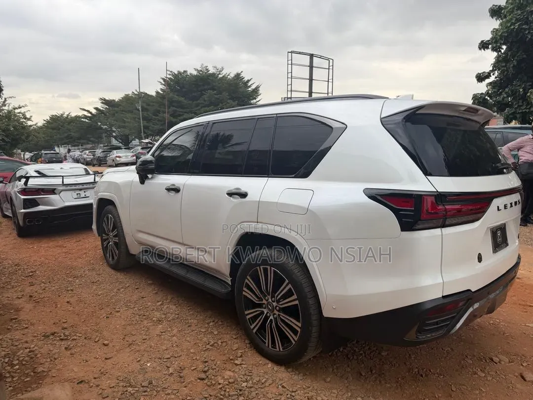 Lexus LX 700h 2025 White