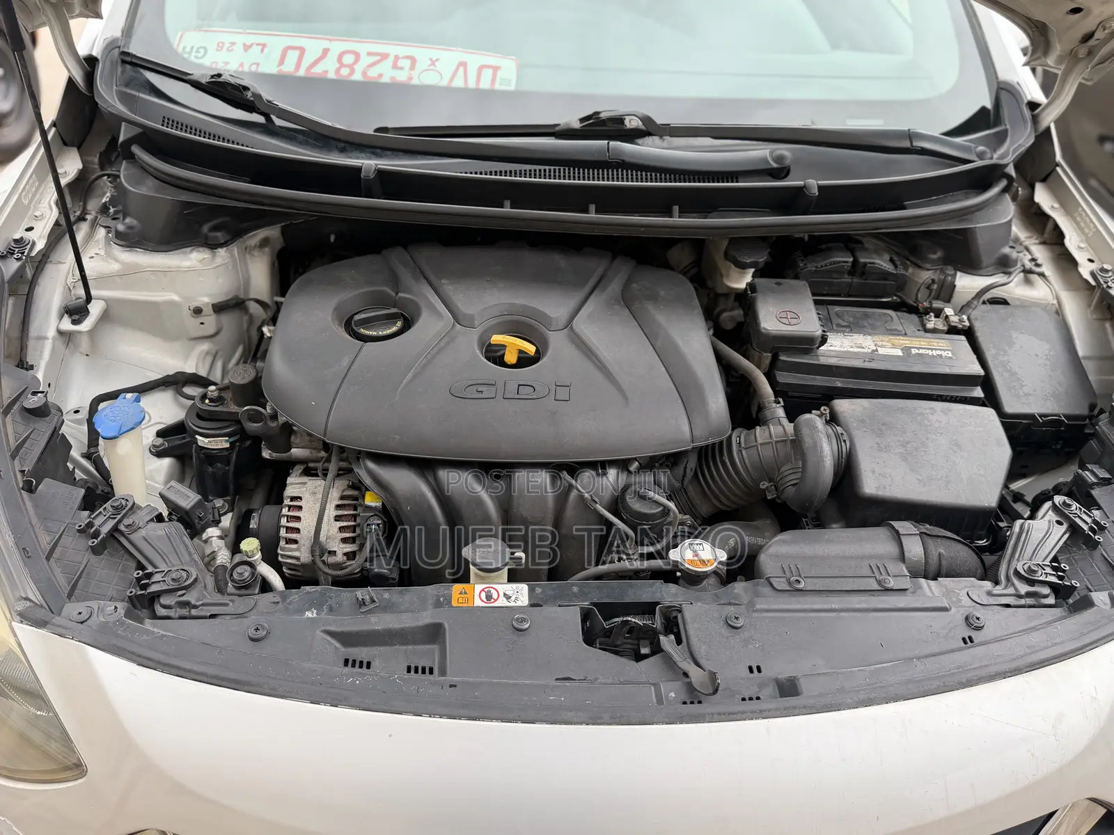 Hyundai Elantra Limited 4dr Sedan (1.8L 4cyl 6A) 2015 Silver