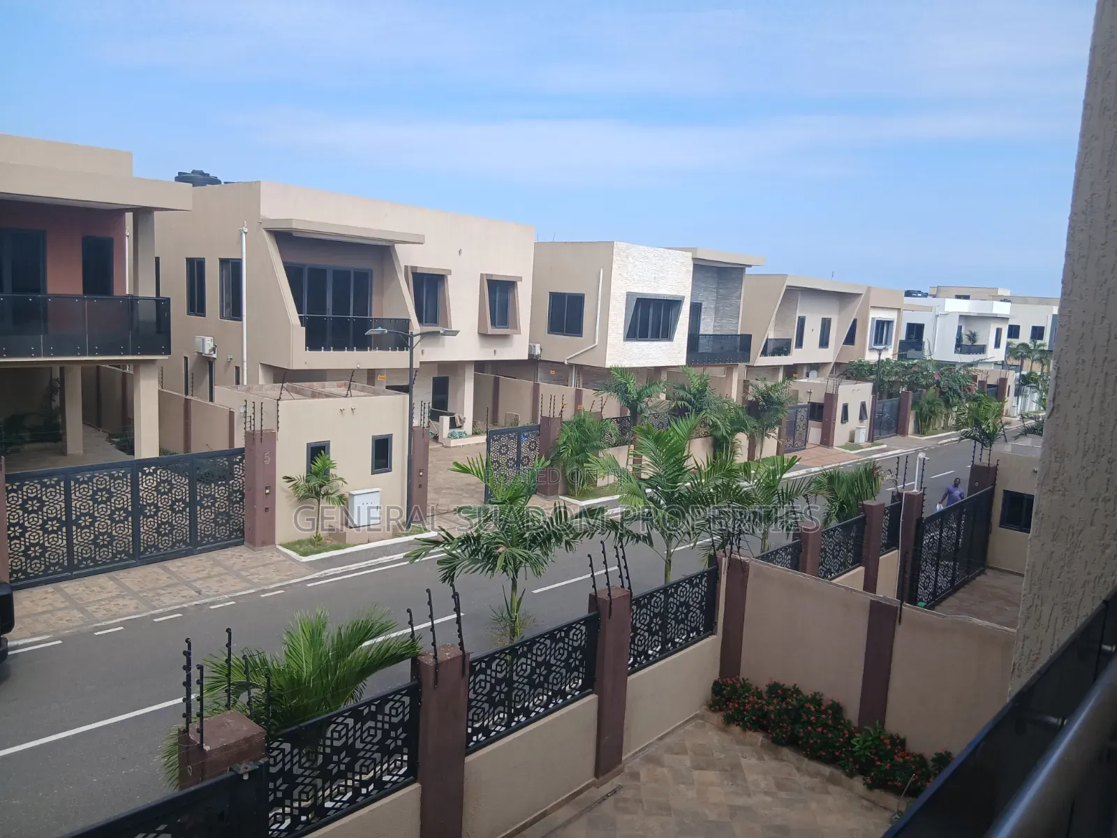 Furnished 4bdrm Duplex in Suadom Properties, Boundary Road Area