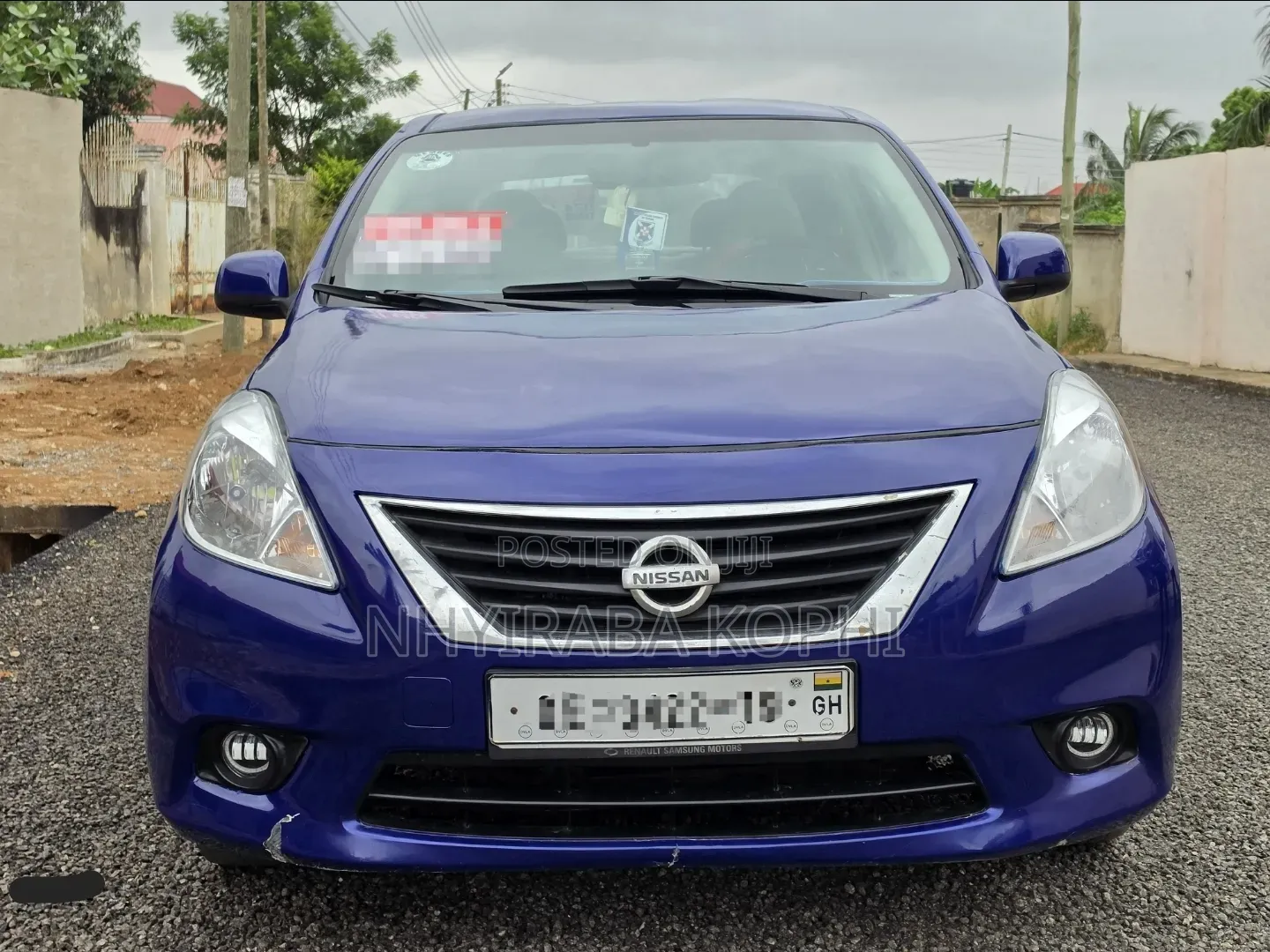 Nissan Versa 2013 Blue
