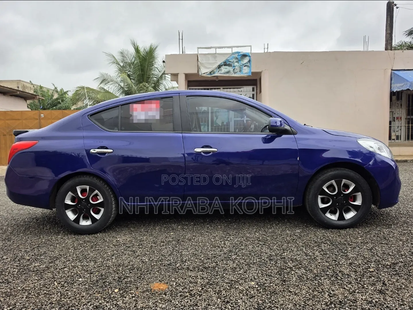 Nissan Versa 2013 Blue
