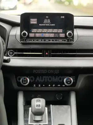 Mitsubishi Outlander 2021 Silver
