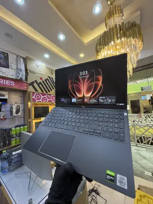 Laptop Dell Vostro 7510 16GB Intel Core i5 SSD 256GB