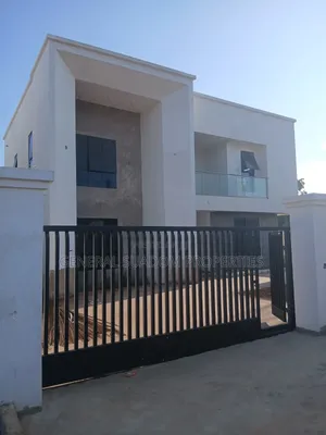 4bdrm Duplex in Suadom Properties, Sakumono for sale