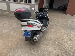 Suzuki Burgman 2012 White
