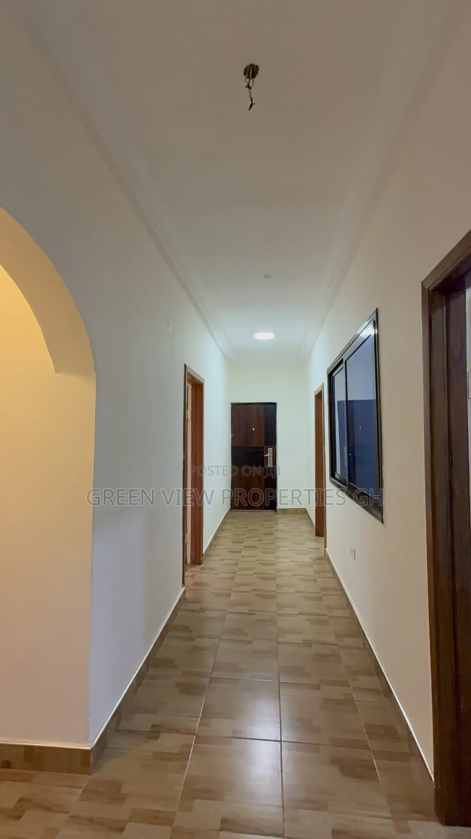 2bdrm Apartment in West Hills Mall Area for rent