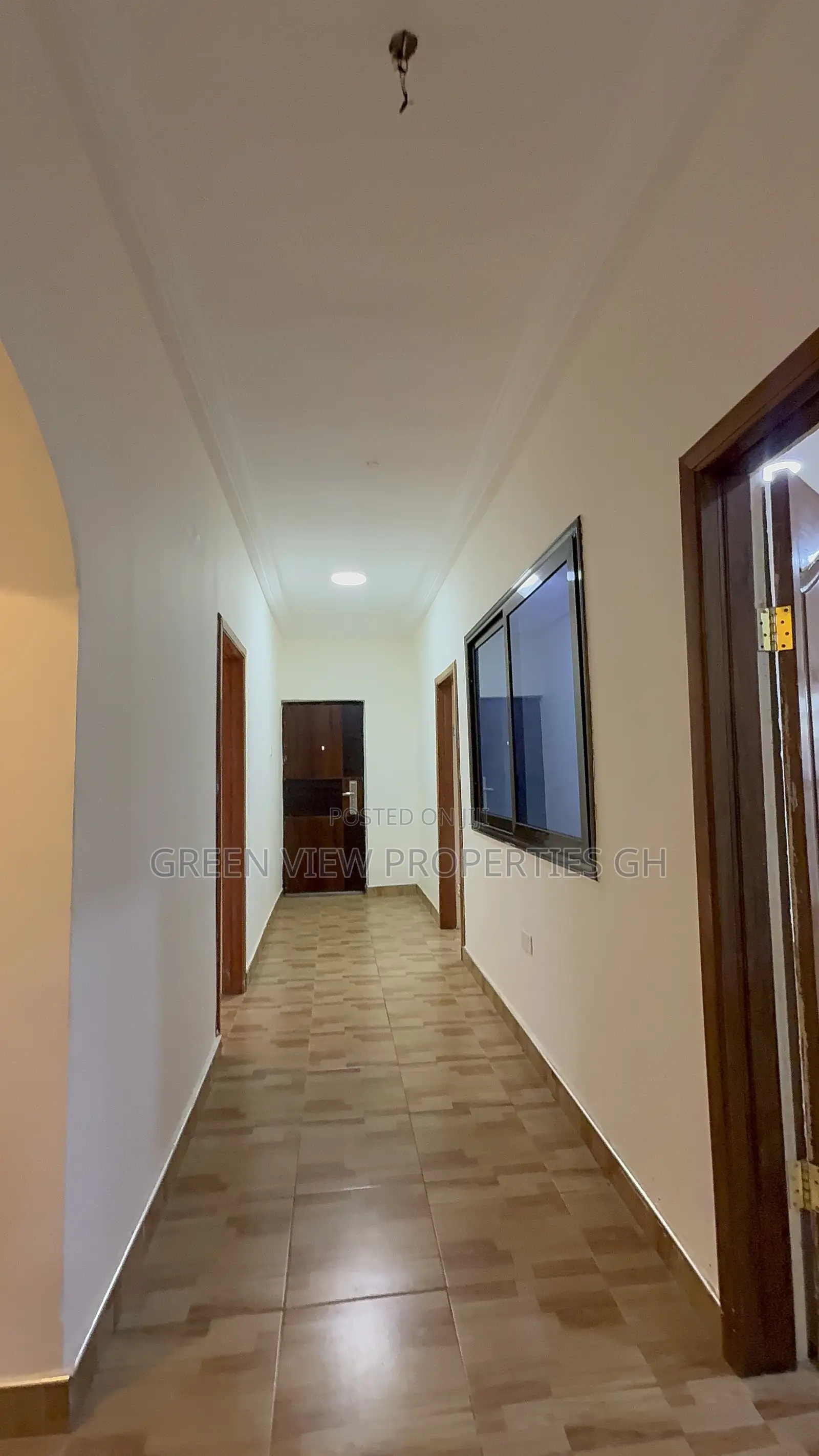 2bdrm Apartment in West Hills Mall Area for rent
