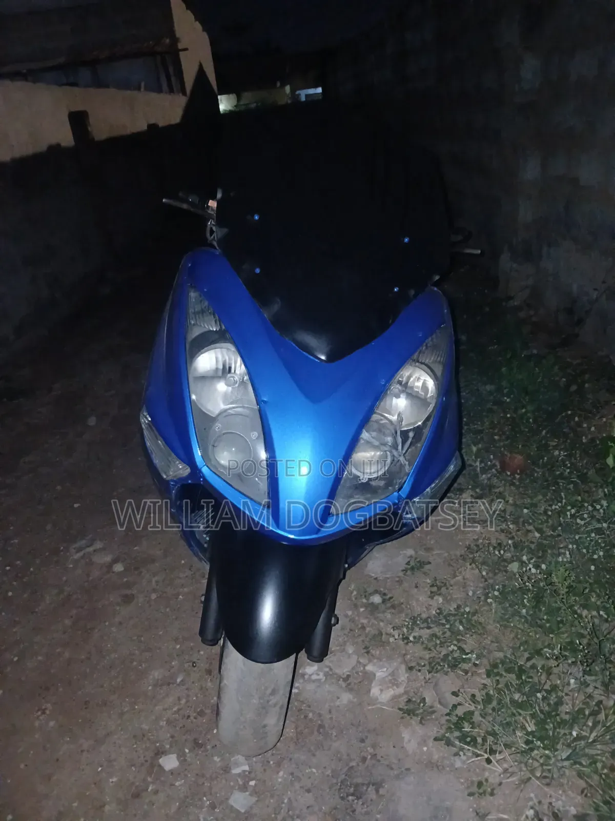 Yamaha Majesty 2010 Blue
