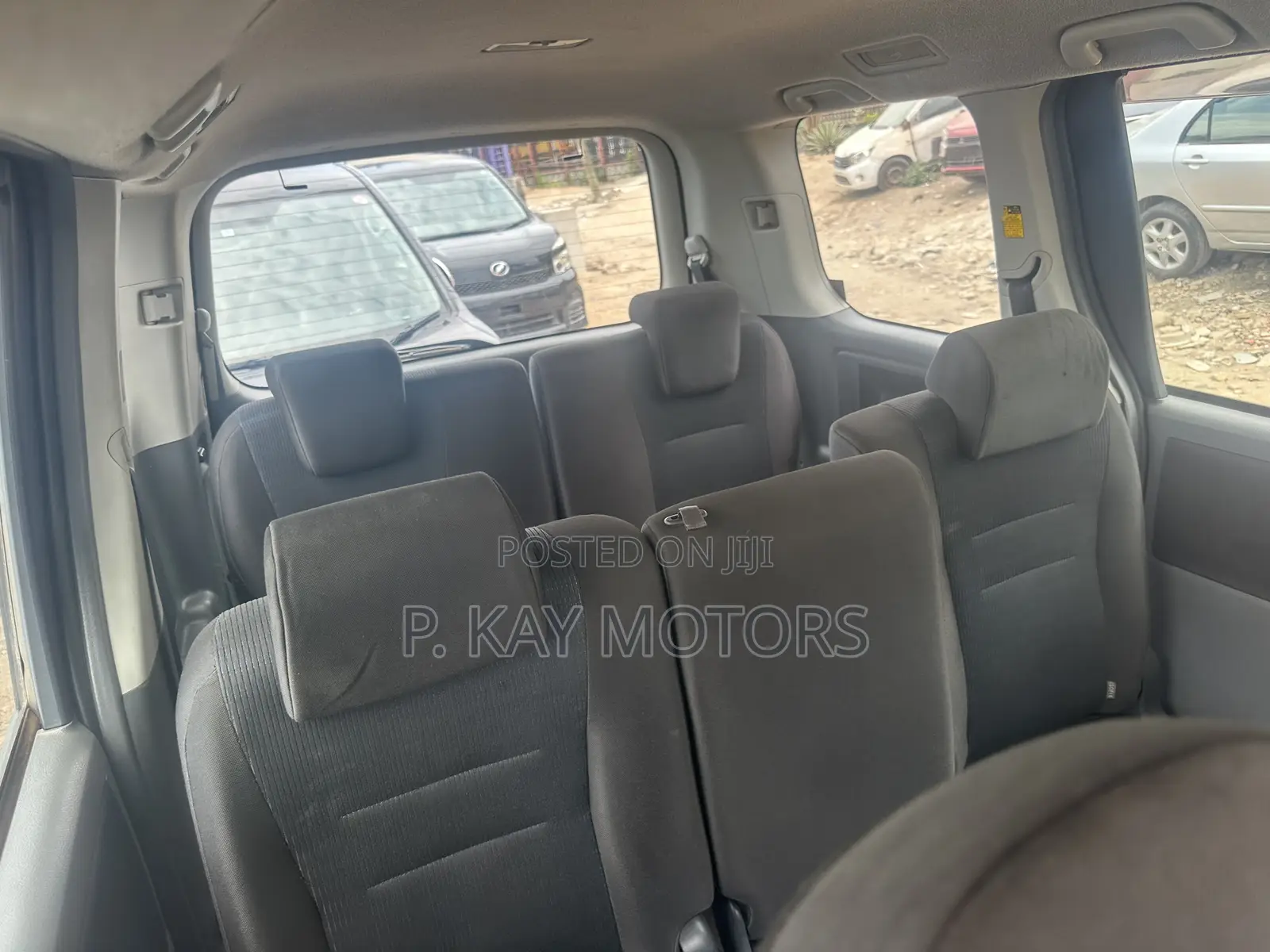 Toyota Voxy V 2WD 8-Seater 2010 Black