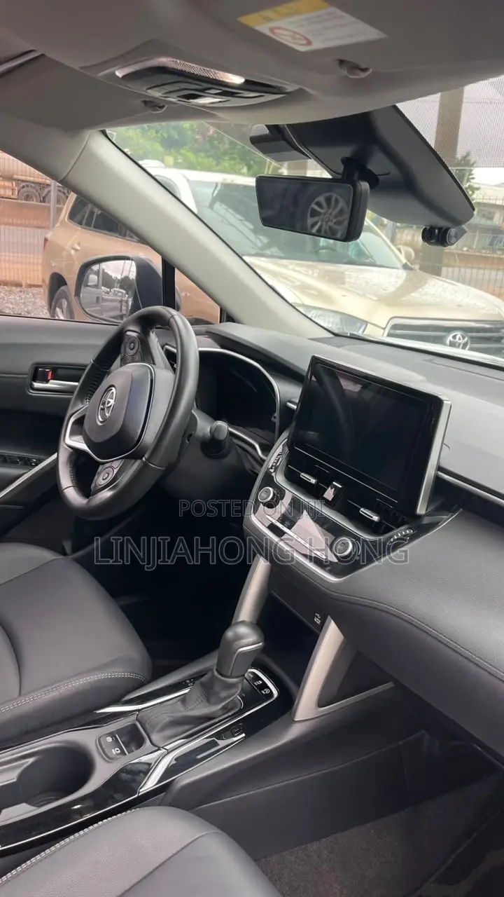 New Toyota Corolla Cross 2023 Blue