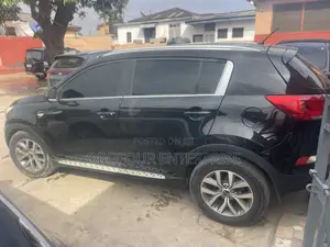 Kia Sportage Base 4dr FWD (2.4L 4cyl 6M) 2012 Black