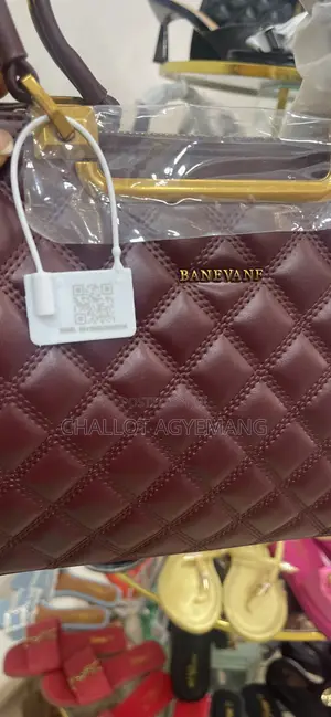 Luxury Quilted Ladies Handbag - Wine