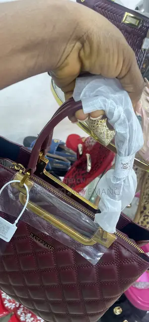 Luxury Quilted Ladies Handbag - Wine