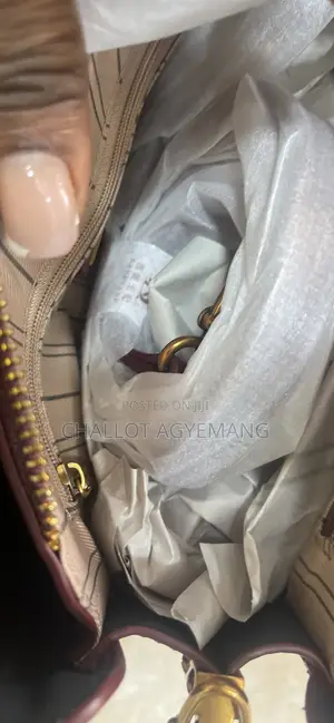 Luxury Quilted Ladies Handbag - Wine