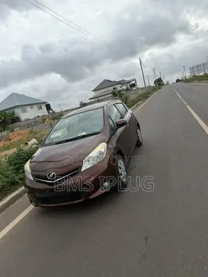 Toyota Vitz 2012 Burgundy