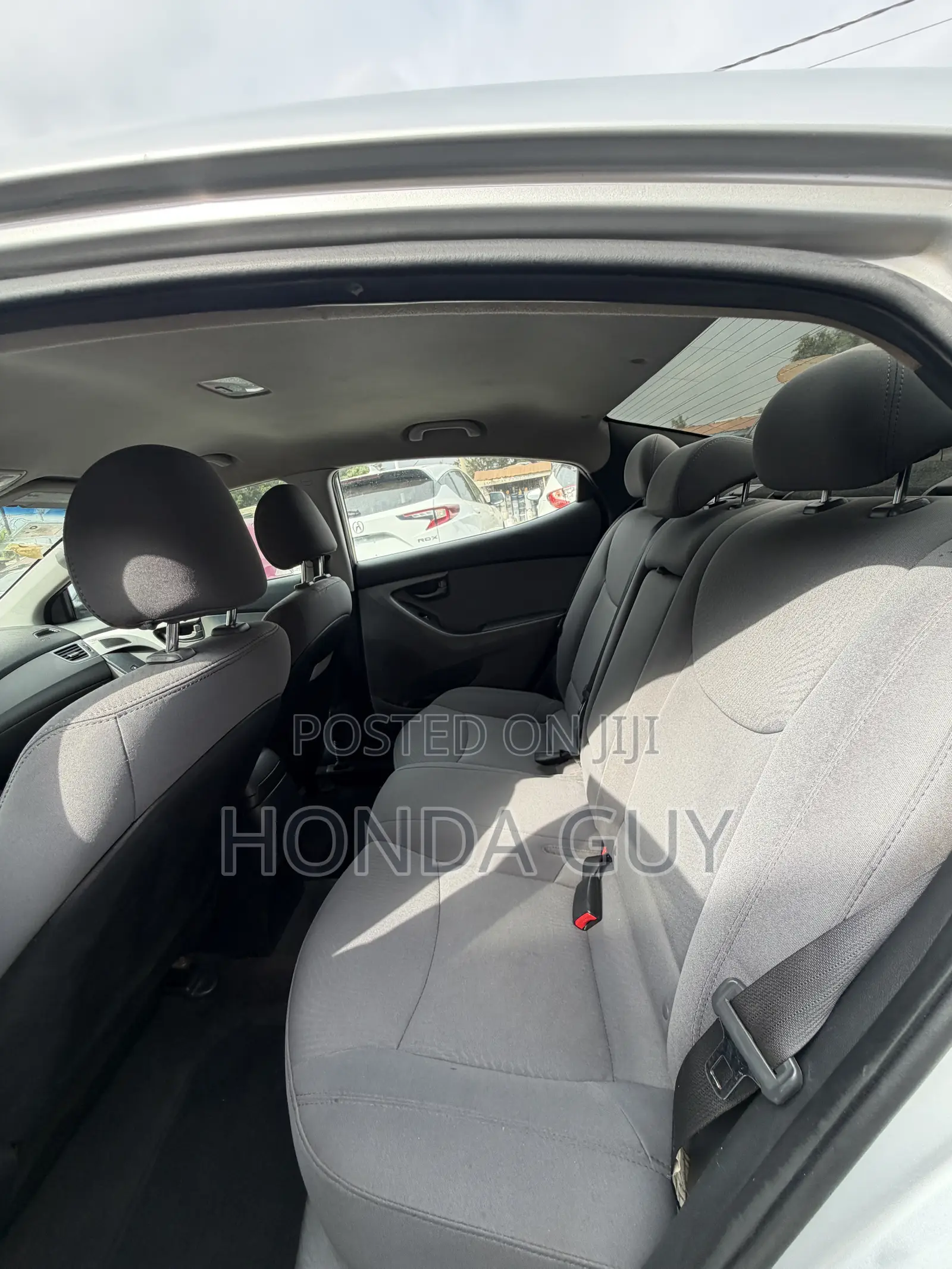 Hyundai Elantra 2016 Silver