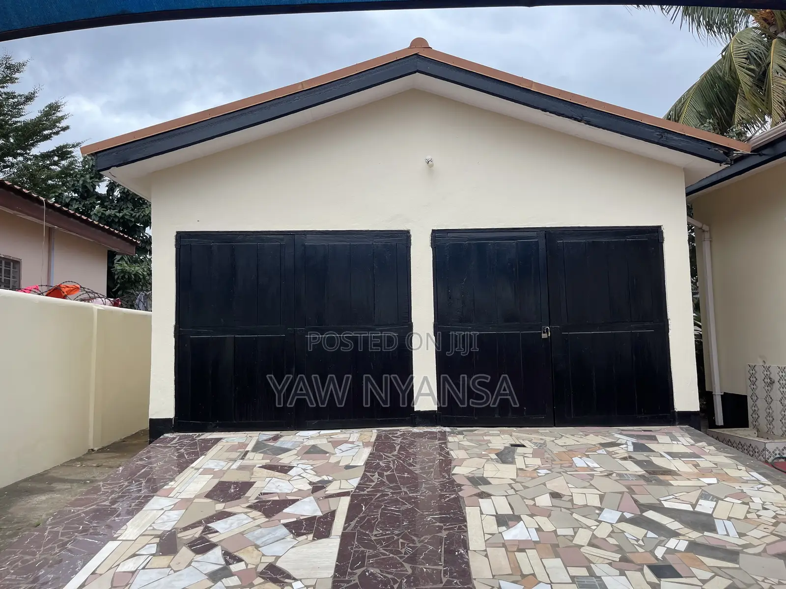 5bdrm House in Bn Estate, Haatso for rent