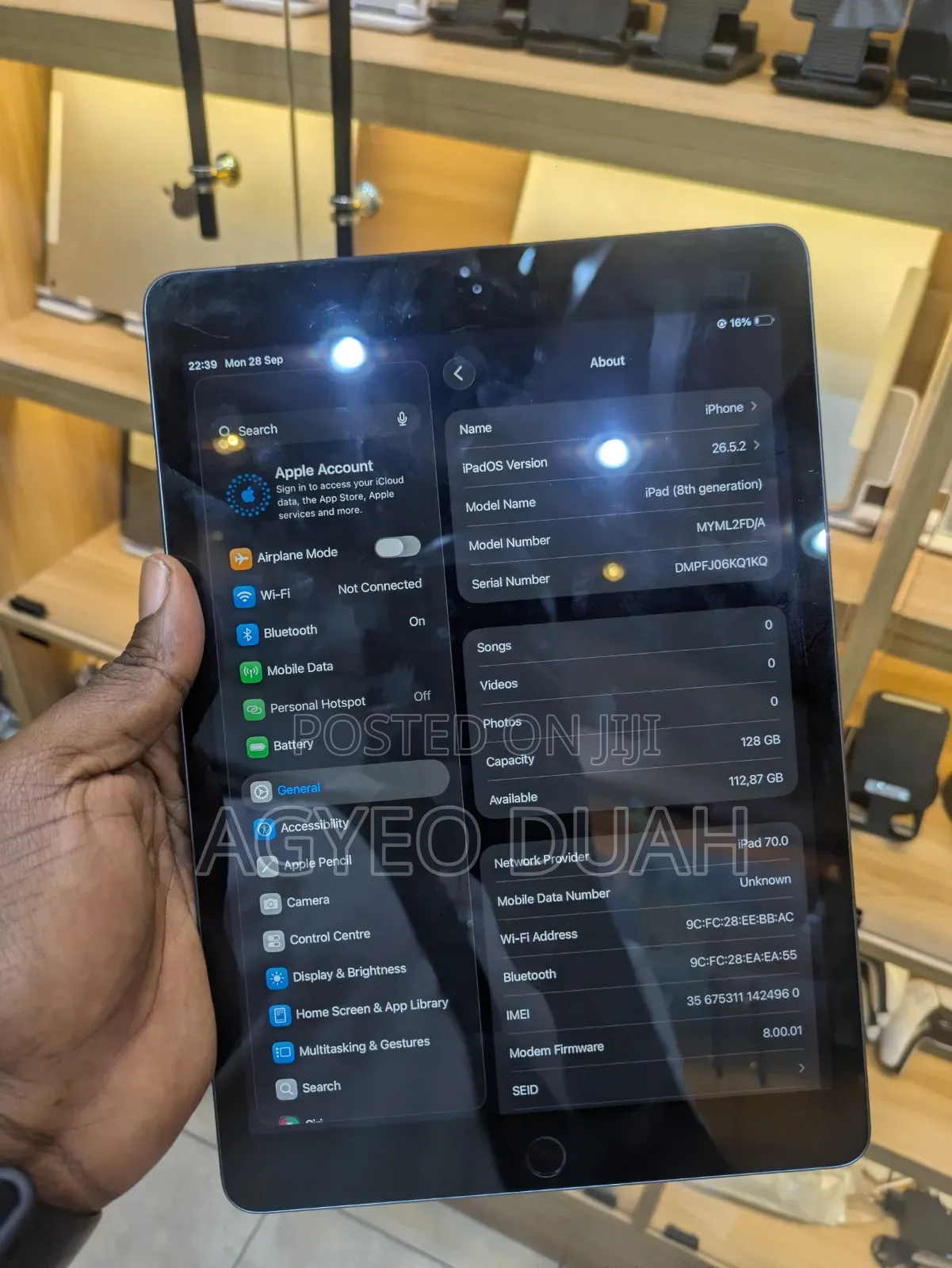 New Apple iPad 10.2 (2021) 128 GB Gray