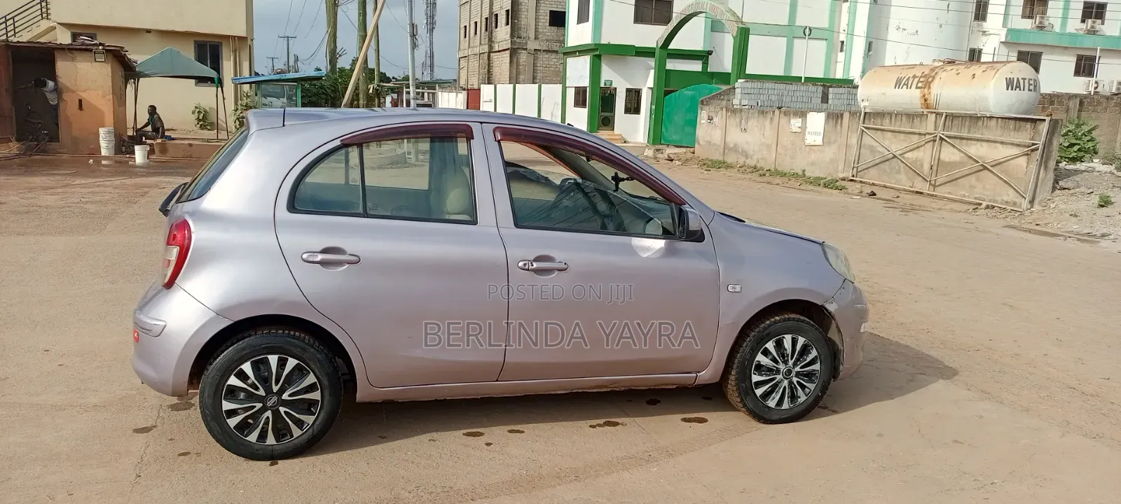 Nissan March 1.2 FWD 2013 Pink