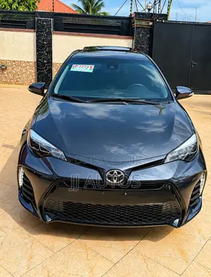 Toyota Corolla XSE 4dr Sedan (1.8L 4cyl CVT) 2017 Gray