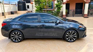 Toyota Corolla XSE 4dr Sedan (1.8L 4cyl CVT) 2017 Gray