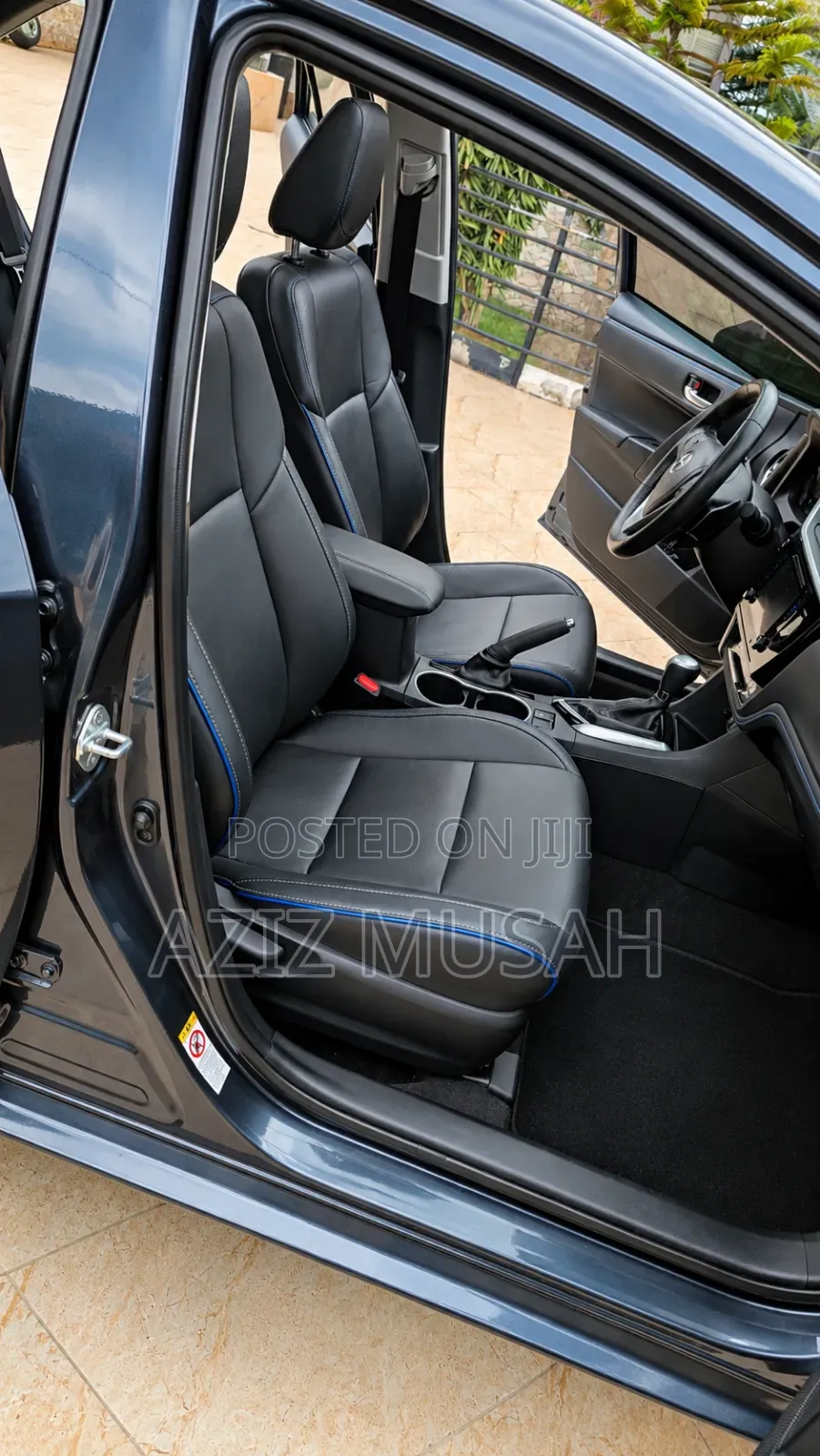 Toyota Corolla XSE 4dr Sedan (1.8L 4cyl CVT) 2017 Gray