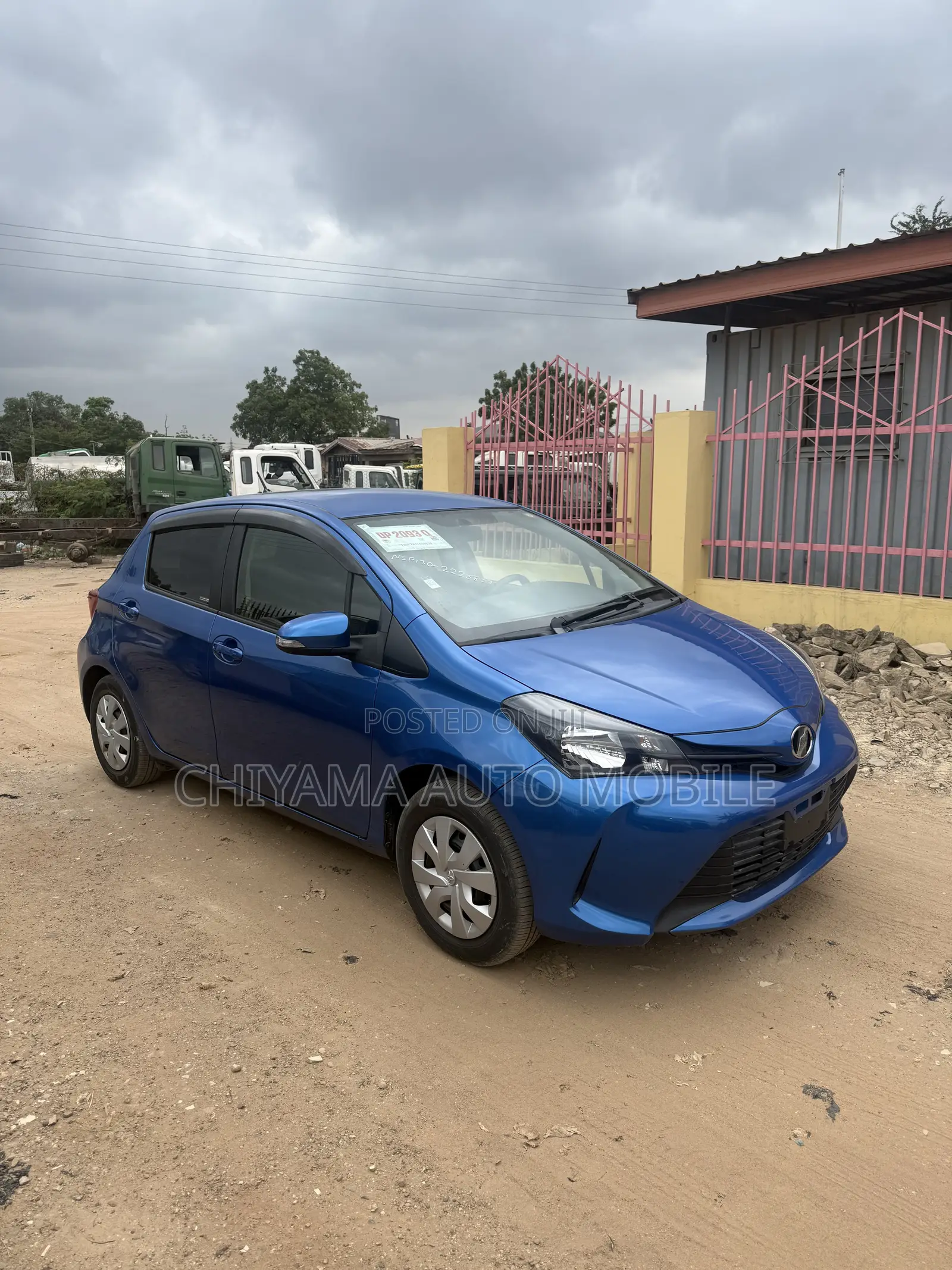 Toyota Vitz 2016 Blue