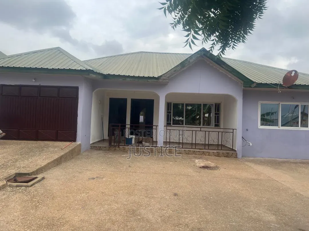 4bdrm House in Acp Pokuase for rent