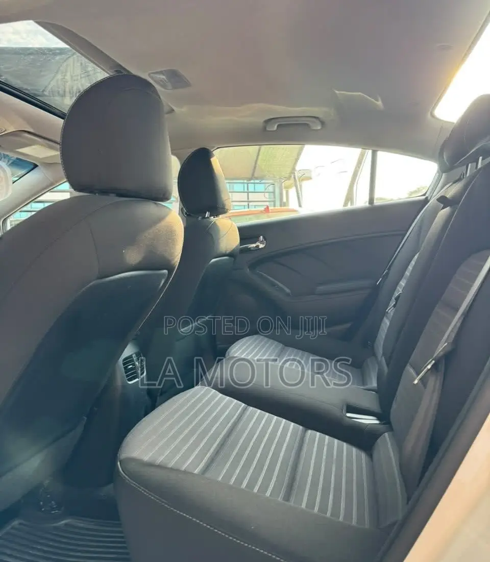 Kia Forte 2017 White
