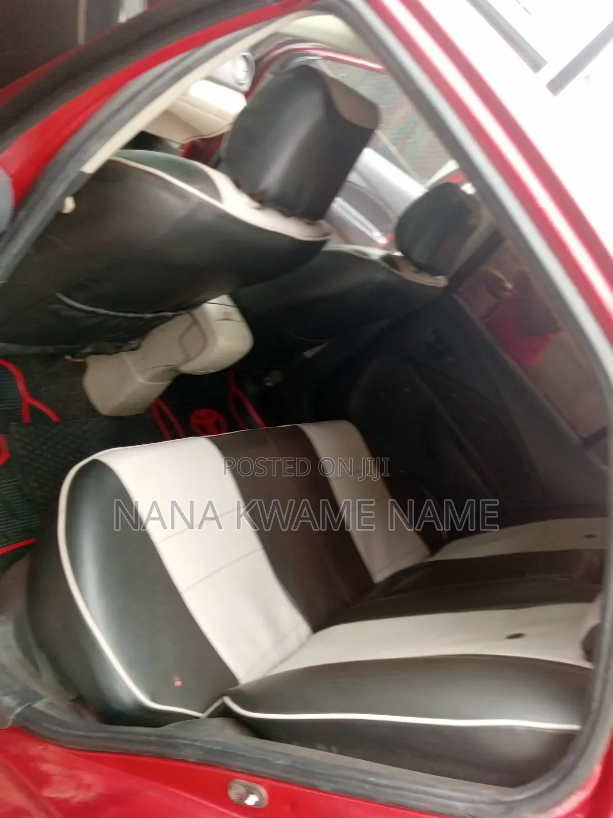 Toyota Yaris 2010 Red