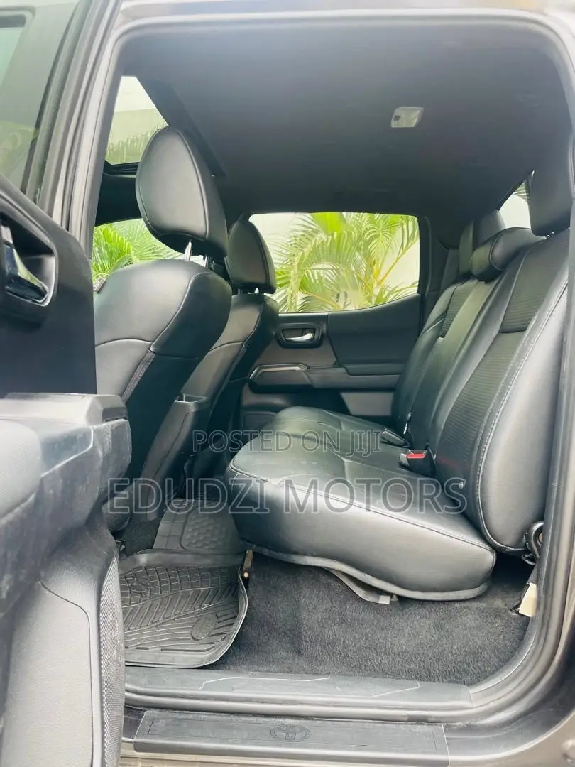 Toyota Tacoma TRD Sport 2019 Gray