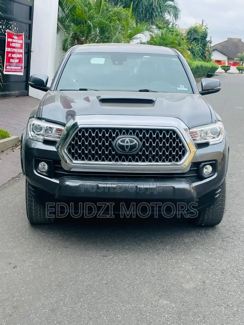 Toyota Tacoma TRD Sport 2019 Gray