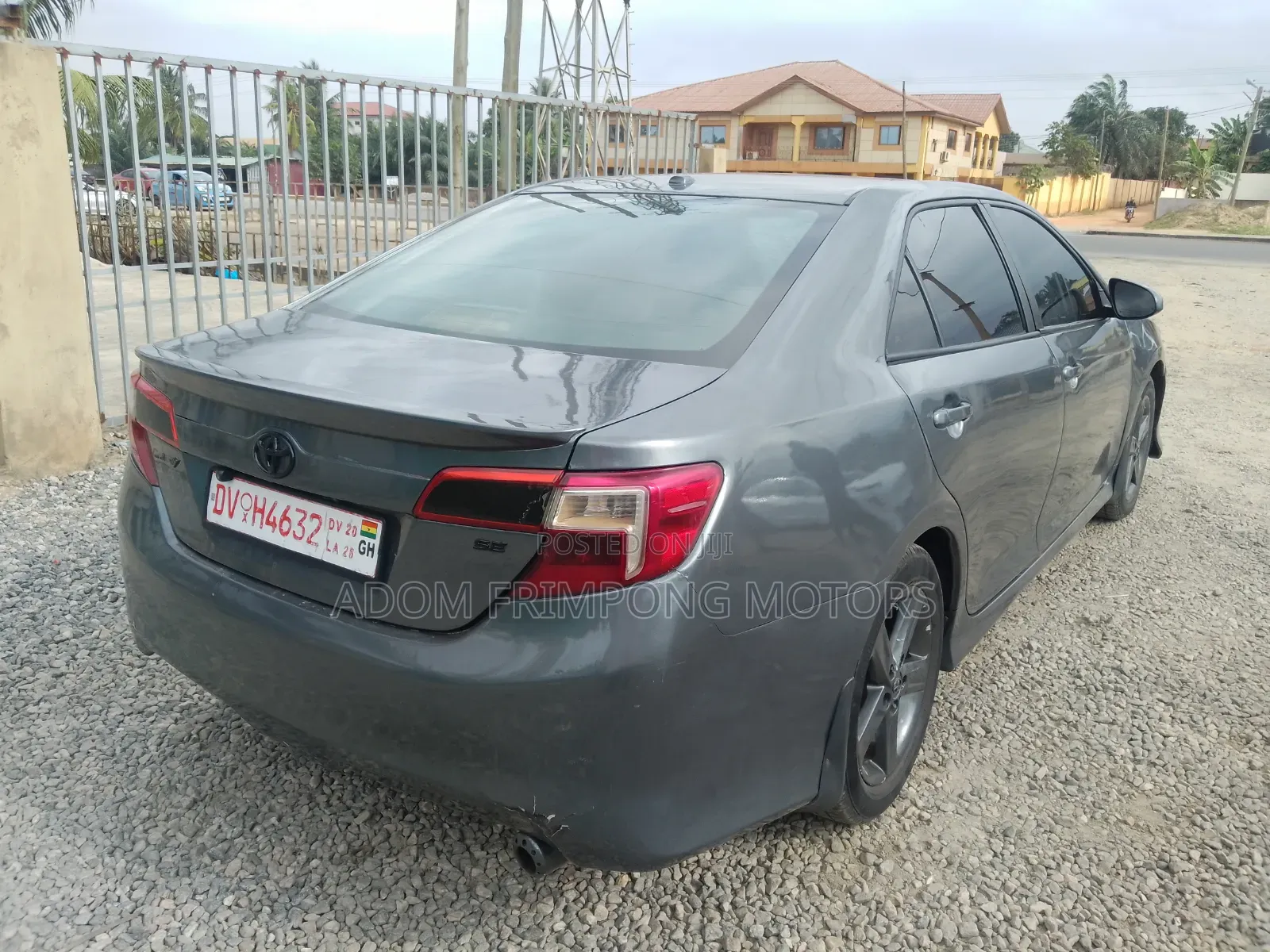 Toyota Camry 2012 Gray