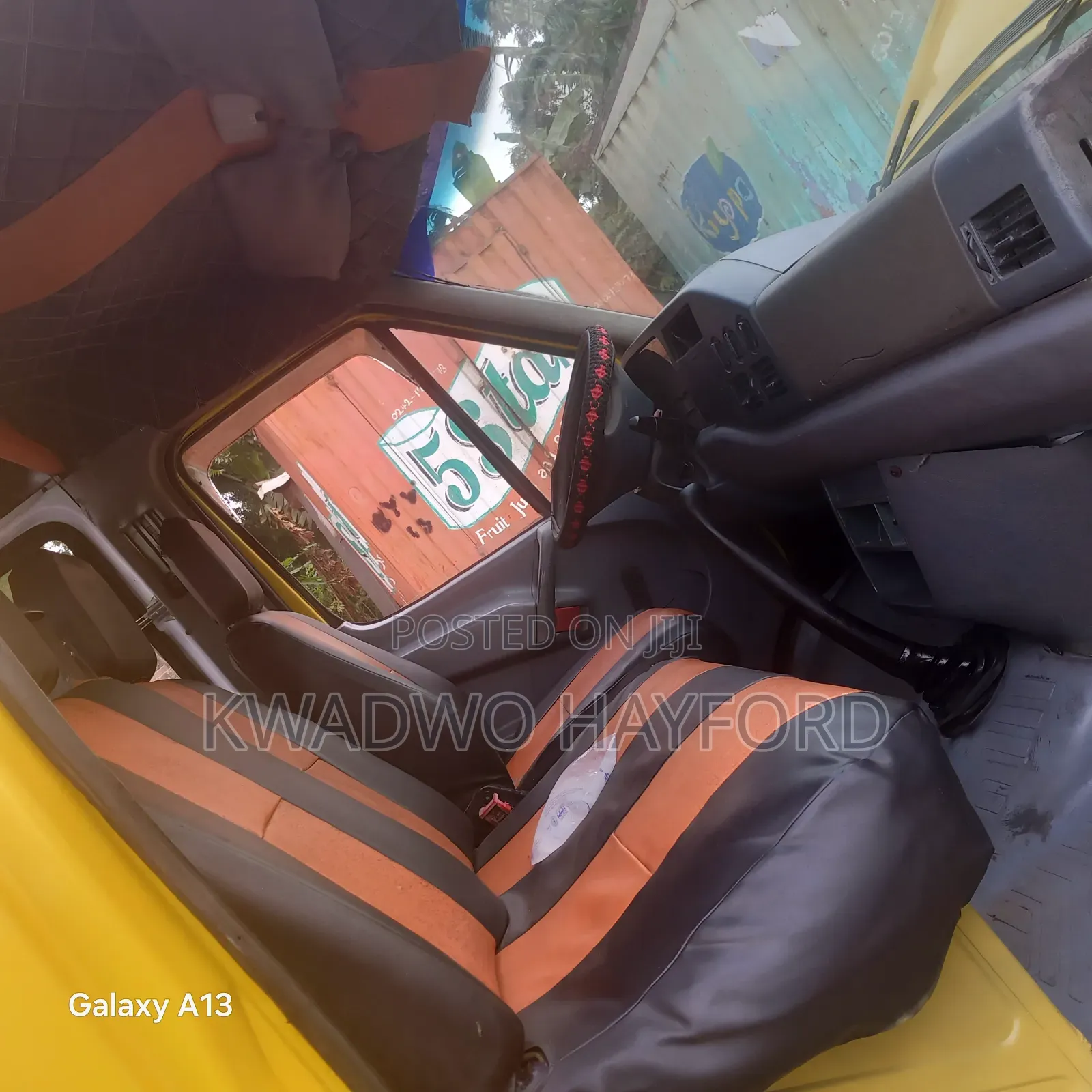 Mercedes-Benz Sprinter 2009 Yellow
