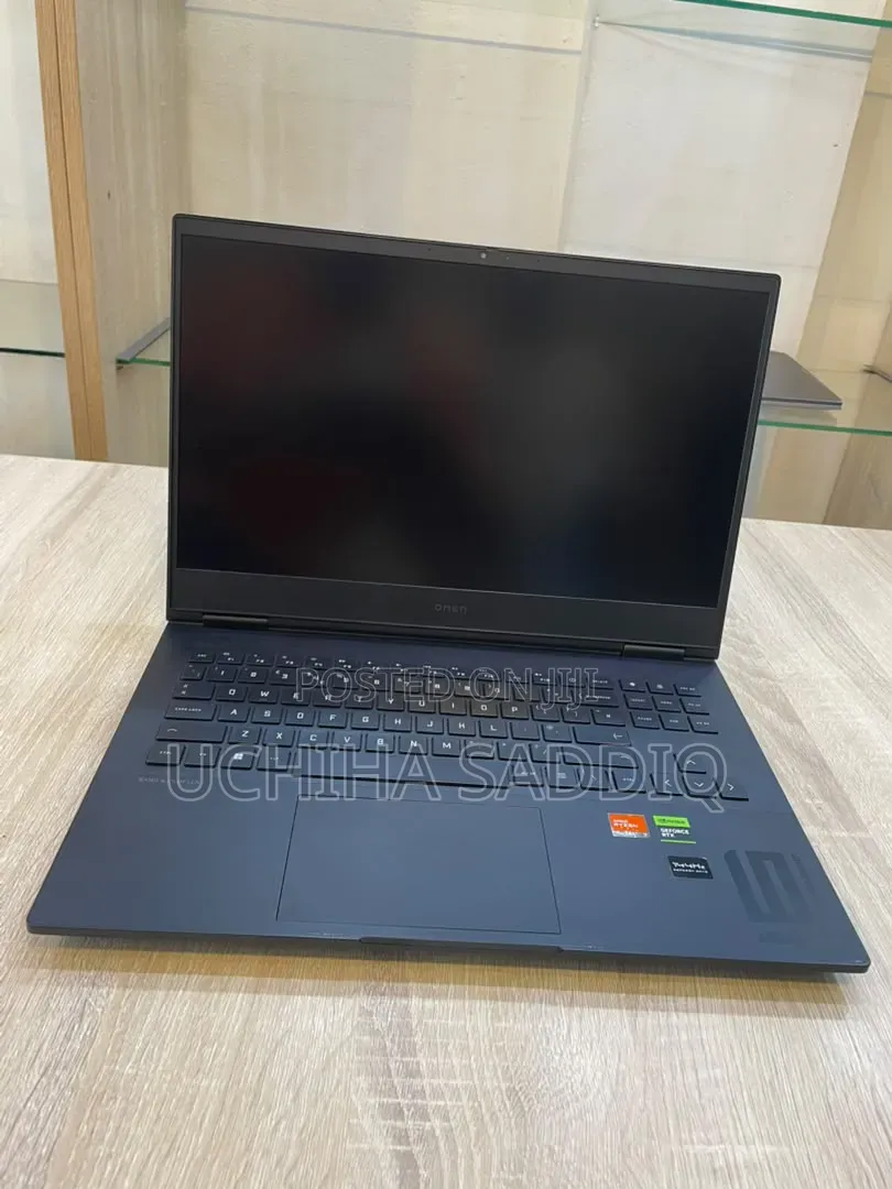 Laptop HP Omen 16 16GB AMD Ryzen 7 SSD 512GB